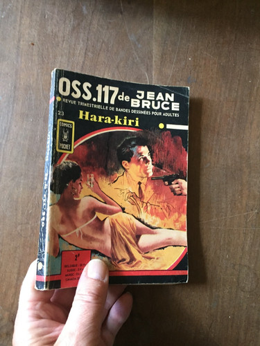 Petit format oss 117 - format,