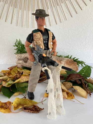 Action man figurine - 👿,