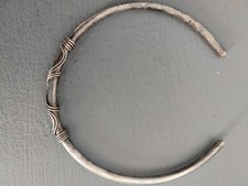 Collier Tour de Cou Torque Rigide  Semi Ouvert en Argent Massif