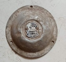 * enjoliveur volant magnetique