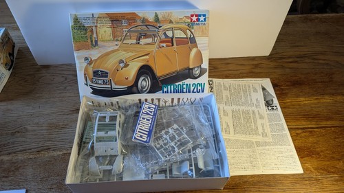 Tamiya citroen 2cv - 1/24,