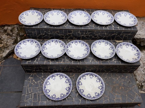 Lot assiettes service - 12,