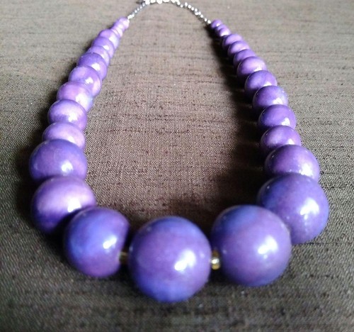 Collier violet vintage