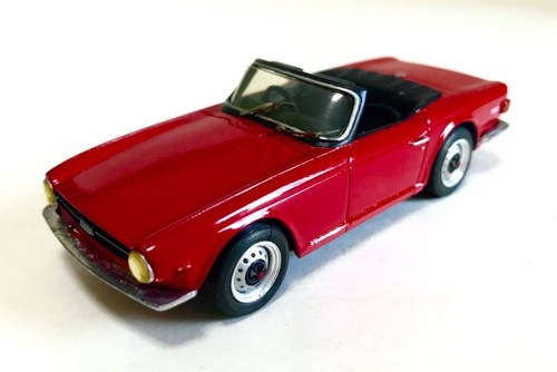 Rare item triumph tr7 - 1/43,