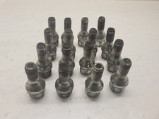 Goujon de roue pour renault