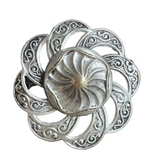 Broche ancienne  décor floral