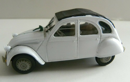 Citroen 2cv 6 perrier - 6,