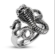Bague serpent cobra bijou en