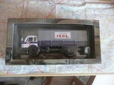 RENAULT SAVIEM JL 21 Baché IGOL   IXO Camion d'autrefois  1/43 en boite