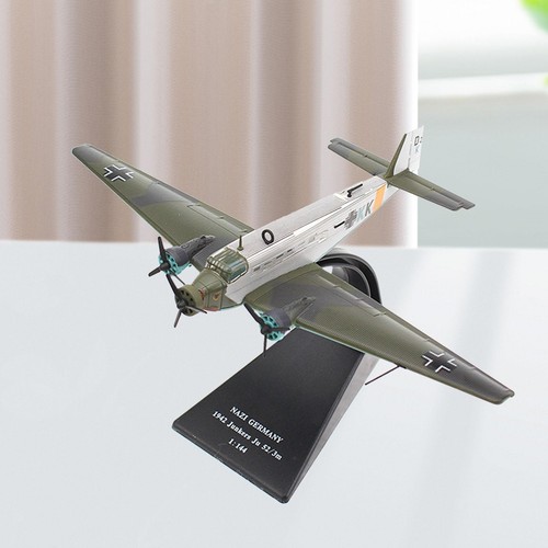 Maquette avion cargo - maquette, d'avion