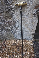 H6013   CANNE CLASSIQUE   POMMEAU  DEUX  TETE  D  AIGLE    HEROIC FANTASY CRANE