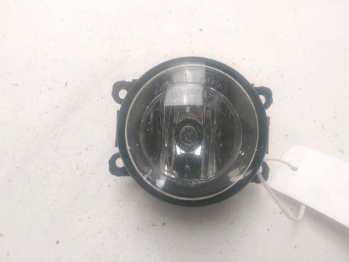 Anti brouillard avant droit - anti,