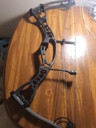 Hoyt alphamax 3 70lbs - hoyt,