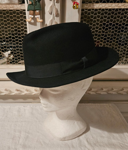 Vintage chapeau styled - chapeau,