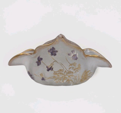 Vase coupe legras décor de - coupe, a