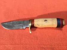 petit couteau bowie 6 pouces lame guillochée en acier damas 256 couches