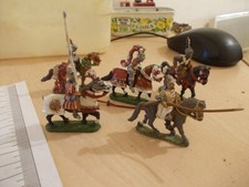 5 chevaliers plomb moyen-âge