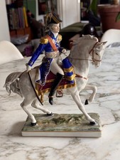 CAPODIMONTE STATUETTE EN PORCELAINE MARECHAL DE FRANCE 1812 NAPOLÉON EMPIRE