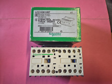 SCHNEIDER LC2K0610B7 - CONTACTEUR INVERSEUR 6A TESYS 3P AC3 440V BOBINE 24 V