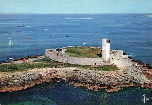 Iles glenan fort - de, des