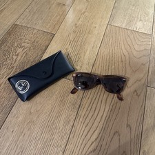 Paire De Lunette Ray Ban Wayfarer