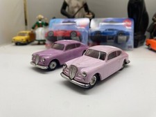 ANCIENNE NOREV PLASTIQUE LOT DE 2 LANCIA AURELIA GT   N°22  POUR PIECES