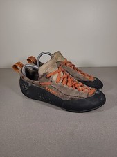 La Sportiva Mythos Climbing