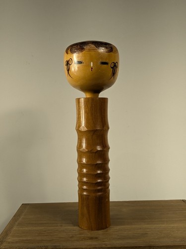 Kokeshi sosaku par akira - kokeshi,