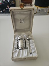 COFFRET TIMBALE ROND DE SERVIETTE ET COUVERT EN METAL ARGENTE