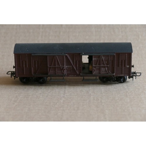 Wagon couvert a bogies - wagon,