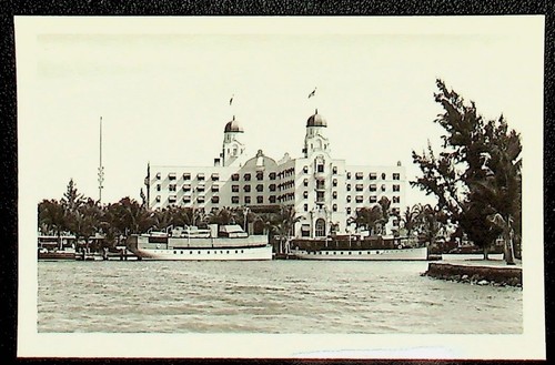 1940 miami beach b w - beach, b&w