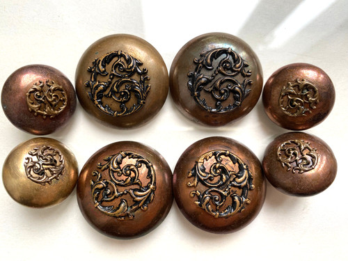 Lot boutons anciens 22 et - de,