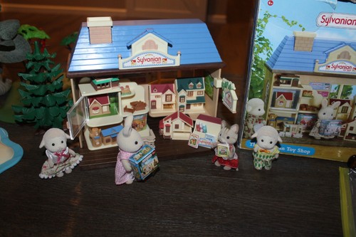 Sylvanian families toy - families, shop