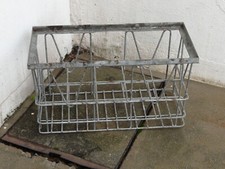 Ancienne caisse en métal de bistrot casier à bouteilles vintage style industriel