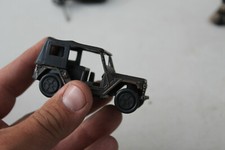 Taille Crayon vintage facon bronze  voiture jeep willys 