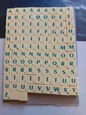 Lettres de scrabble (102)