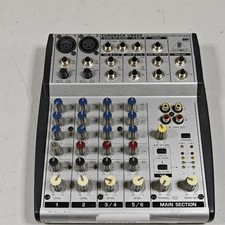 Behringer Eurorack UB802 Mixer