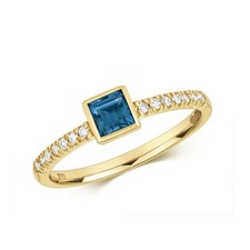 Véritable bague solitaire