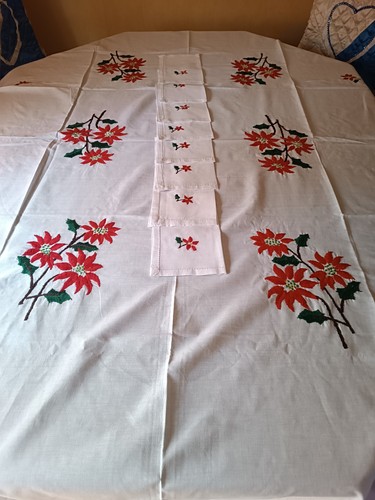 Nappe brodée - nappe,