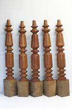 Pieds tournés en bois