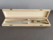 LAGUIOLE CLAUDE DOZORME COUTEAU A VIANDE EN CORNE VERITABLE COFFRET BOIS