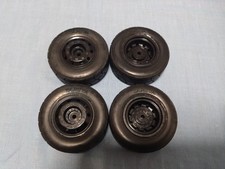 Roues de camion de course sur