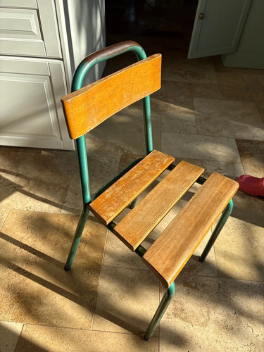 Ancienne petite chaise bois - petite,