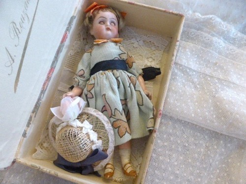 Rare poupée mignonnette 16 - poupée,