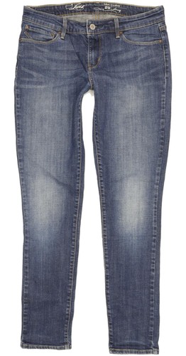 Levi demi curve - levi's,