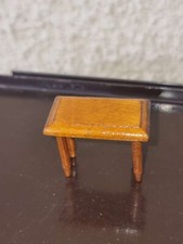 Table, Bureau Pour Vitrine miniature Maison de poupée,  Diorama 1:12