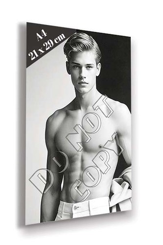 Jeune homme torse - , nu