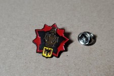 pin's armée / insigne DTG Direction des Travaux du Génie Besançon (signé arc 2f)