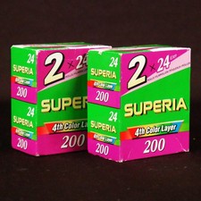 Lot de 4 Pellicules Fujifilm Superia 4th color layer Périmées 200 ISO 24 Poses