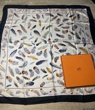Foulard Hermès Plume Carré